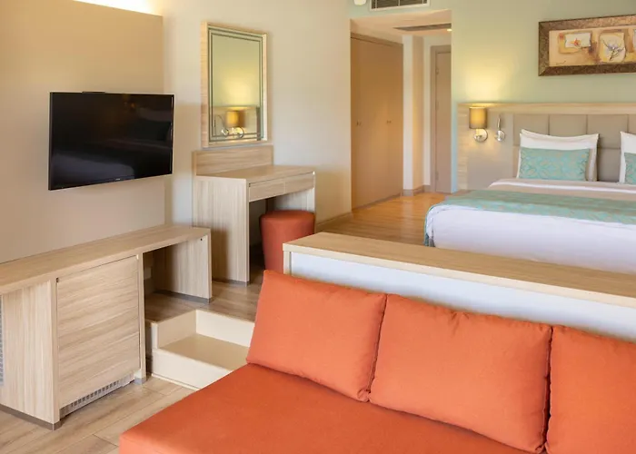 فندق Aqua Fantasy Aquapark & 5*