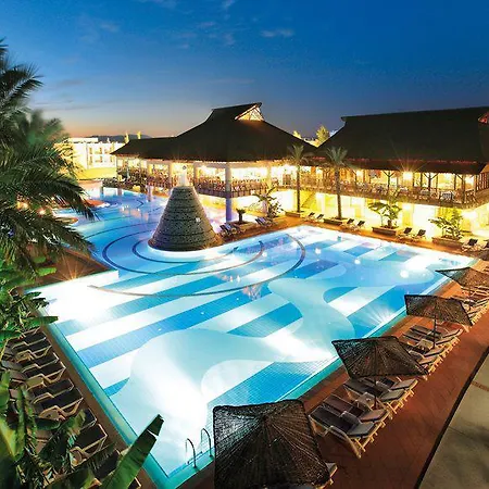 Aqua Fantasy Aquapark & Szálloda 5*