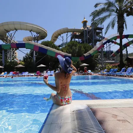 호텔 Aqua Fantasy Aquapark & 5*